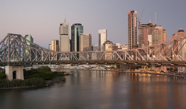 Skyline Brisbane day and sunrise