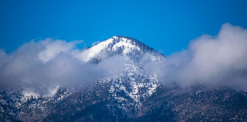 Fototapeta na wymiar Mountain Fog