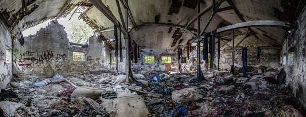 viele bunte stoffe von spinnerei panorama