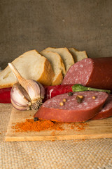 SAUSAGE BREAD WITH GARLIC AND CHILI