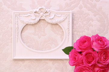Cute and shabby chic frame with bouquet of pink roses on ivory fabric background,フォトフレームと薔薇のブーケ