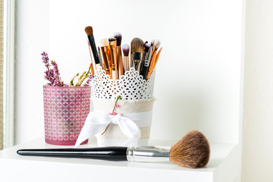 Natürliche Kosmetik, Naturkosmetik, Pinsel, Make-up