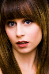 Naklejka premium Beauty Woman Portrait over Black Background