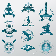 Obraz premium Set of nautical emblems an logos