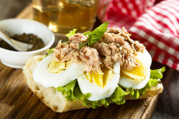 Sandwich with tuna and egg