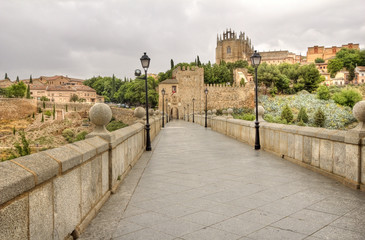 Obraz premium Saint Martin's bridge in Toledo, Spain