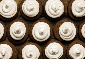 Hot chocolate cookies with marshmallow meringue
