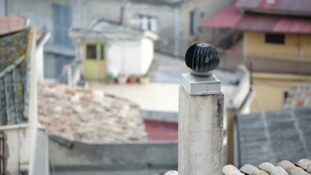 Comignolo caminetto che ruota mosso dal vento
