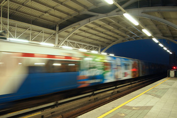 Fototapeta premium train on subway