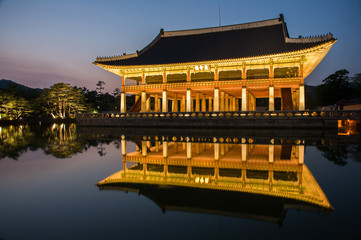 night view of gyeonghoeru pavilion in gyeongbokgung palace1