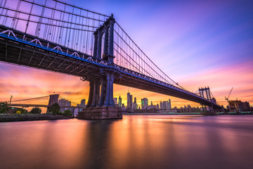 Fototapeta na wymiar Manhattan Bridge on the East River