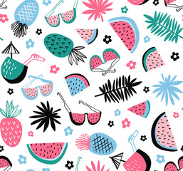 Summer seamless pattern. Vector tropical background with exotic  fruit and leaves.