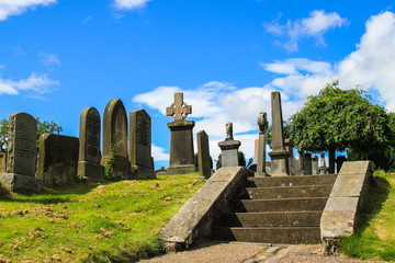art cemetery in stirling scotland artisctic ancient tomb