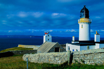 art cemetery in stirling scotland artisctic ancient tomb