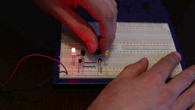 Oscillator circuit on prototyping board (breadboard)