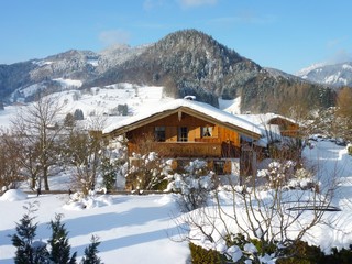 Oberwössen im Chiemgau bei Schnee, Bayern, Deutschland