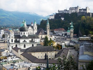 Salzburg Innenstadt bei bewölktem Wetter