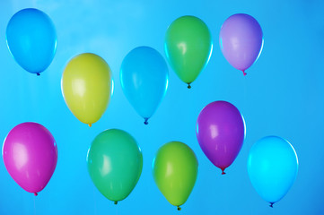 371956 Colorful balloons on blue