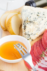 snacks to wine, fork closeup