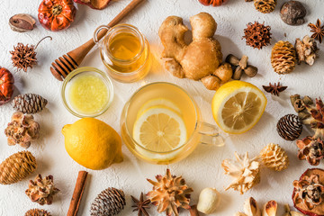 はちみつレモンのホットドリンク　 Hot honey tea with lemon drink