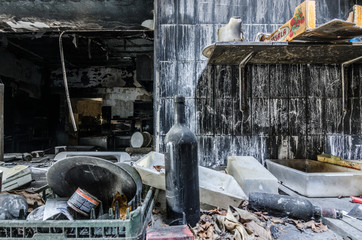 verbrannte dinge nach kuechenbrand