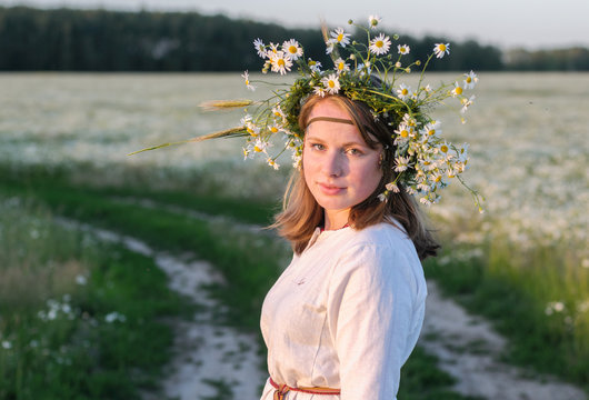 Oyoqlarda porno Corinne Clery erotik fotosuratlar