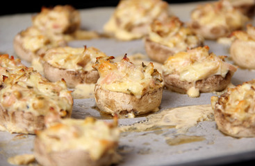 Stuffed button mushrooms