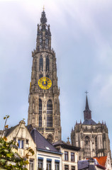 Fototapeta na wymiar Cathedral of Our Lady in Antwerp and the house in the foreground, Belgium, HDR Image.