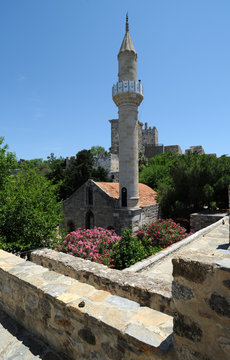 Le minaret du château Saint-Pierre à Bodrum en Anatolie