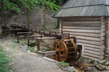 Fototapete Mühlen Alte Wassermühle im ukrainischen Dorf