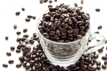 roasted coffee beans in a cup