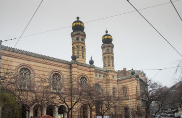 Fototapeta na wymiar The Great Synagogue in Budapest at Dohany Street, Hungary