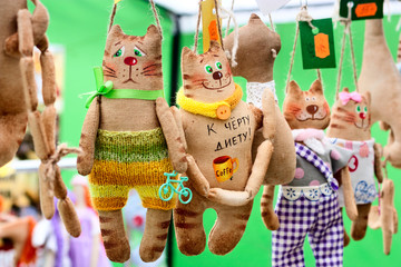 funny souvenir cats, stuffed toys