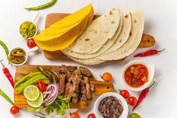 タコスセット　メキシコ料理　 Mexican food tacos