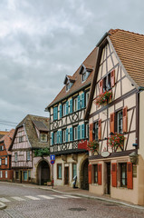 Fototapeta na wymiar Street in Obermai, Alsace, France