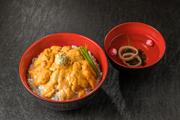 北海道産　最高級ウニ丼　 sea urchin bowl highest grad