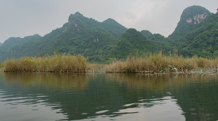 Roter Fluss im Norden Vietnams in der Regenzeit, in Hanoi