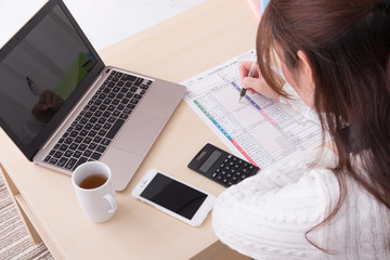 確定申告・女性