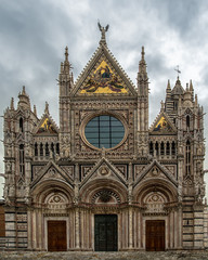 Fototapeta na wymiar Siena cathedral view