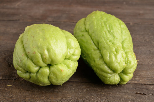 zucchini centennial or thorny biological (chayote)
