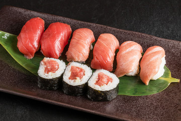 大トロと握り寿司 fattest meat of tuna