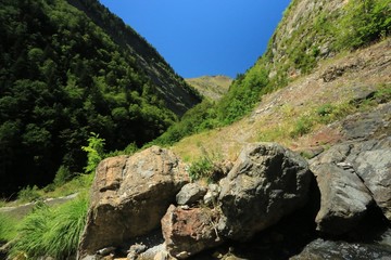 Fototapeta na wymiar Mountains in the Pyrenees, Ordesa Valley National Park , Spain. 