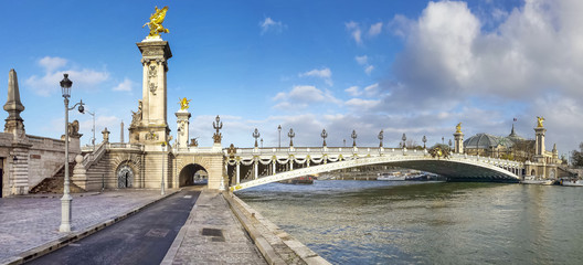Parijs, Alexandre III-brug