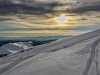 Fototapeta na wymiar panorama di un tramonto alpino