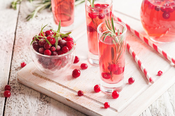 Refreshing drink with cranberries