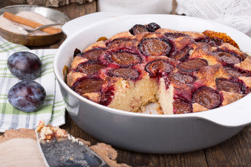 Original plum torte.