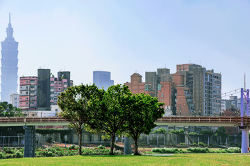 Fototapeta na wymiar Cityscape of Taipei architecture