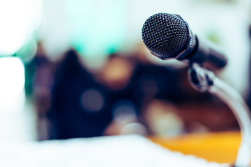 Obraz premium Microphone on stage singing contest