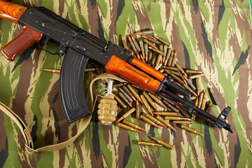 Kalashnikov AK-47 - 131562196