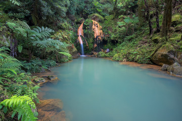 Caldeira Velha - Naturschwimmbecken auf Sao Miguel © Joseph Maniquet